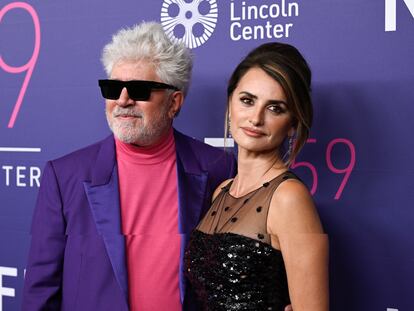 Writer-director Pedro Almodovar, left, and actor Penelope Cruz attend the 59th New York Film Festival closing night premiere of "Parallel Mothers" at Alice Tully Hall on Friday, Oct. 8, 2021, in New York. (Photo by Evan Agostini/Invision/AP) *** Local Caption *** .