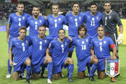 La selección italiana de fútbol, en la foto oficial del partido que le enfrentó a Bulgaria el pasado mes de septiembre.