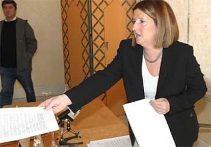 Rosario González, durante la rueda de prensa de ayer en Granada.