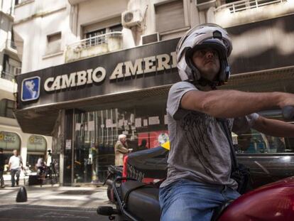 Uma casa de câmbio no centro de Buenos Aires.