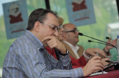 Llu&iacute;s Bassets, Rosa Mar&iacute;a Artal, Emili Piera e Ignacio Escolar, en la Fira del Llibre de Val&egrave;ncia. 