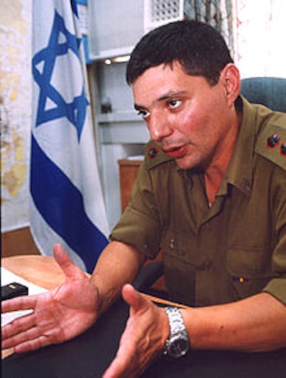 Olivier Rafowicz, en su despacho en Jerusalén.