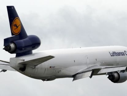 Avi&oacute;n del grupo Lufthansa. 