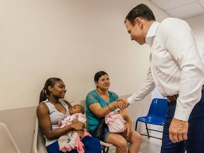 Doria em visita a uma unidade de saúde, em setembro.