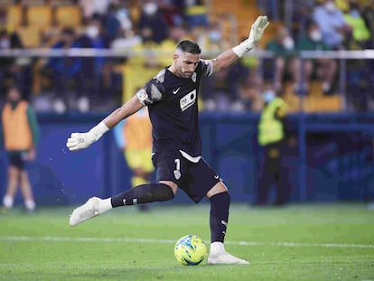 Kiko Casilla, esta temporada contra el Villarreal en La Cerámica.