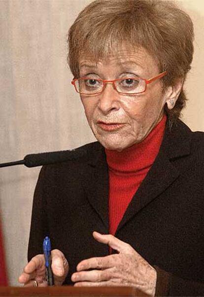 María Teresa Fernández de la Vega, durante su intervención en la localidad murciana de Lorca.