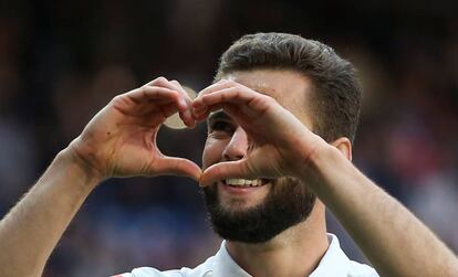 Nacho Fernández celebra el tercer gol del Real Madrid.