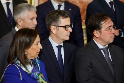 Desde la izquierda, los ministros Fernando Grande-Marlaska (Interior), Margarita Salas (Defensa), Félix Bolaños (Presidencia, Justicia y Relaciones con las Cortes) y José Manuel Albares (Exteriores).