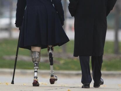 Obama y la veterana de Irak Tammy Duckworth, tras un acto en Chicago.