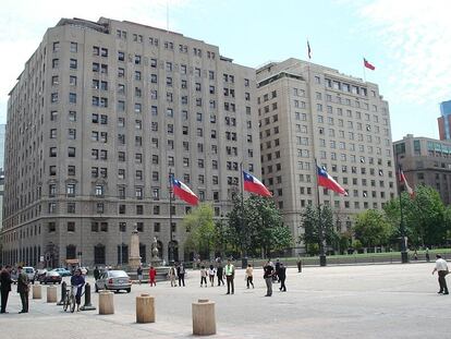 El edificio sede del ministerio de Hacienda en Santiago (Chile).