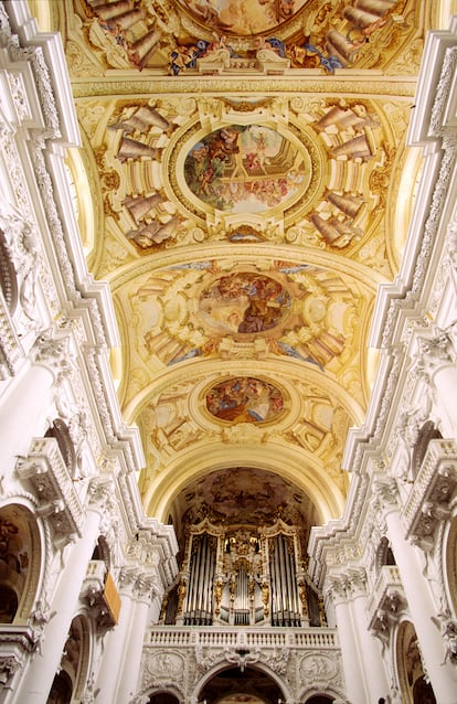 El órgano de la basílica de la abadía de St. Florian.