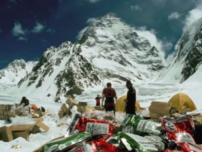 Alpinistas norteamericanos en una expedición del k2 en 1986.