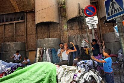 Cada miércoles, llueva o truene, hay alegría y desparpajo en el mercadillo de Can Vidalet.