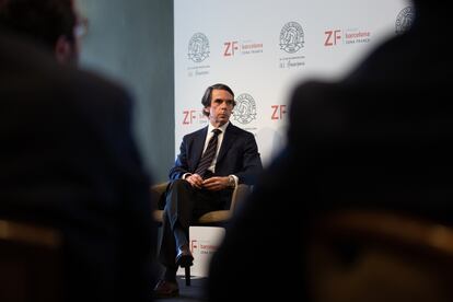 El expresidente del Gobierno José María Aznar en una conferencia en el Círculo Ecuestre de Barcelona, este miércoles.