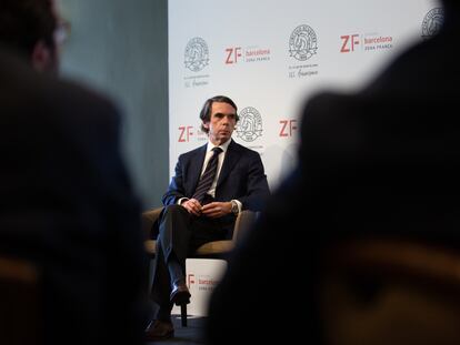 El expresidente del Gobierno José María Aznar en una conferencia en el Círculo Ecuestre de Barcelona, este miércoles.