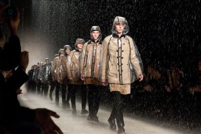 Cierre del desfile de Burberry Prorsum.