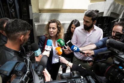 La abogada de Rosalía Iglesias, Marta Giménez-Cassina, atiende a los medios tras conocerse la sentencia del caso Gürtel.
