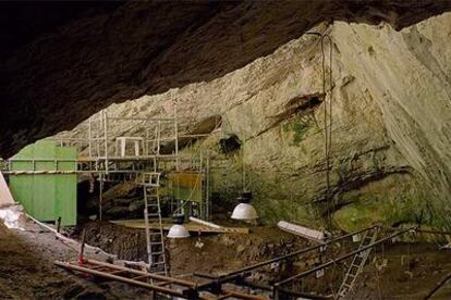 'Cráneo. Cueva Gran Dolina' (2003), de Bleda y Rosa.