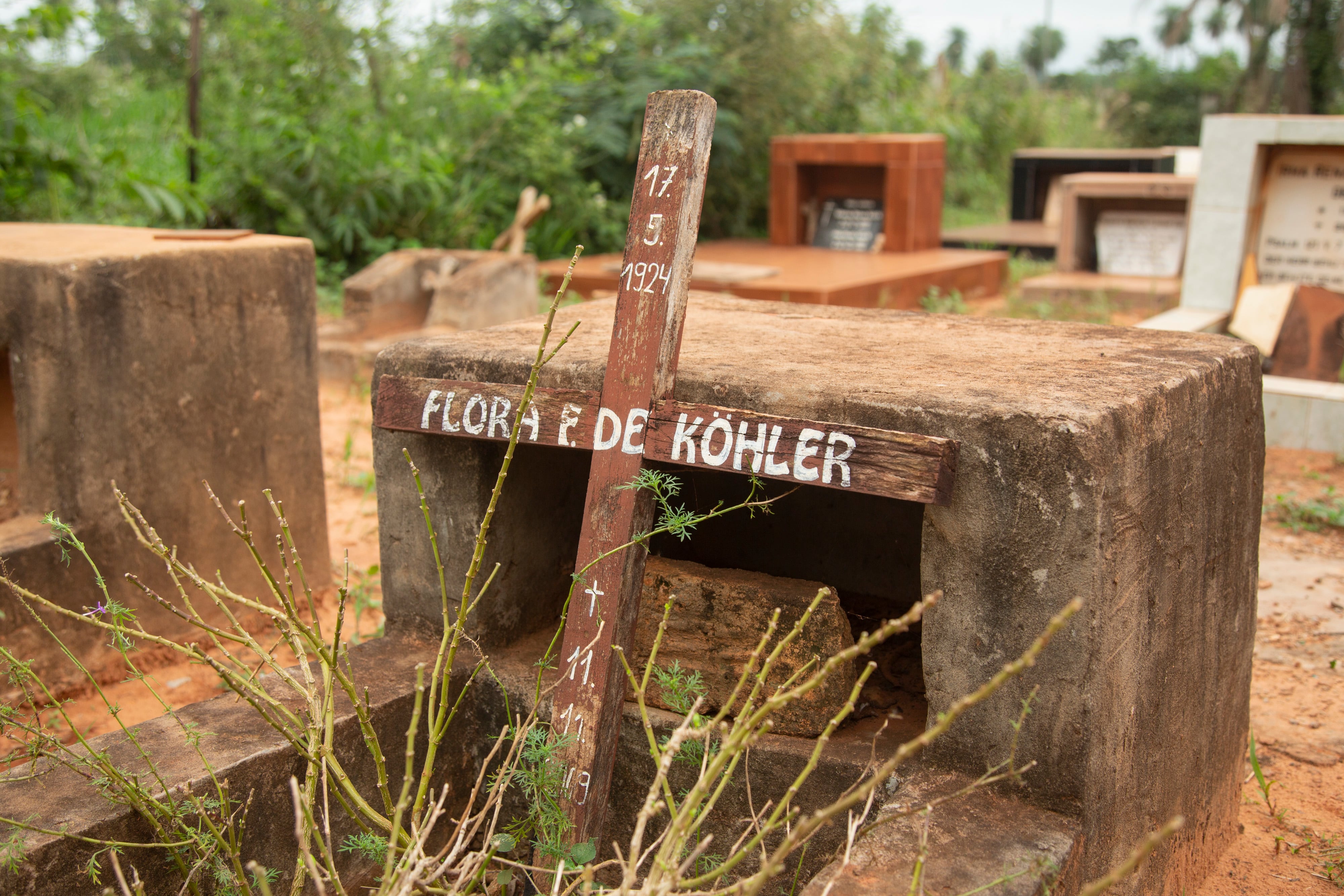Un cementerio a las afueras de Nueva Germania, donde están enterradas familias de los descendientes de los primeros colonos, como los Köhler y los Fischer.