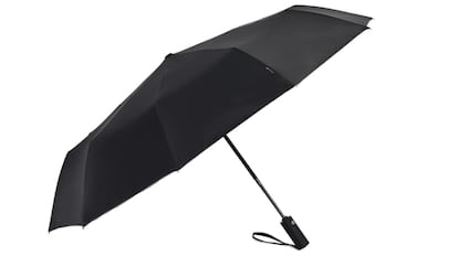 Este modelo de paraguas con filtro solar se abre y se cierra mediante un solo botón ubicado en su empuñadura.