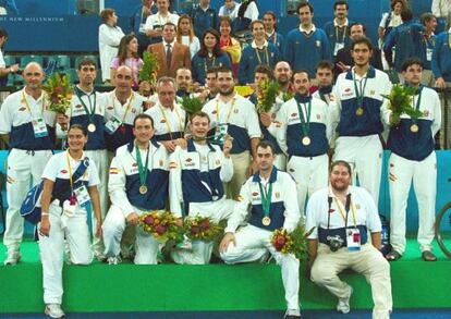Los baloncestistas espa&ntilde;oles celebran el oro en los Juegos Paral&iacute;mpicos de Sidney 2000
