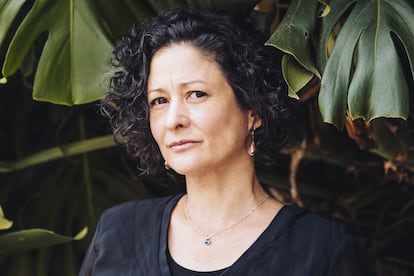 En su nuevo libro, ‘Los abismos’, Pilar Quintana vuelve a mirar de frente a los claroscuros de la maternidad