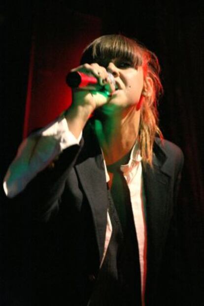 Chan Marshall, más conocida como Cat Power, durante un concierto.