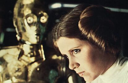 Carrie Fisher interpretando a la princesa Leia en la saga 'Star Wars'.