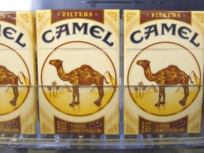 Cajetillas de Camel, buque insignia de Reynolds.