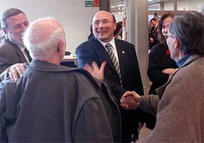 Justo Nieto, Javier Sanz y Juan José Moragues, ayer en la Politécnica.