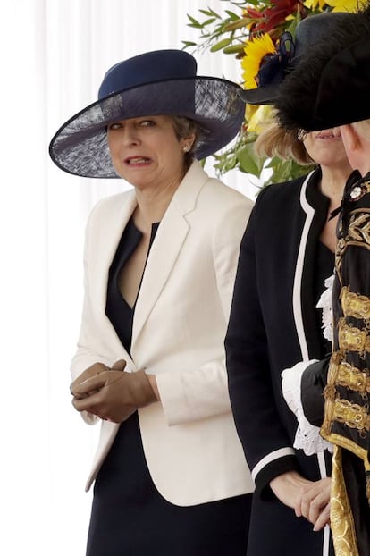 La primera ministra británica Theresa May, en el acto de bienvenida a los Reyes de España.