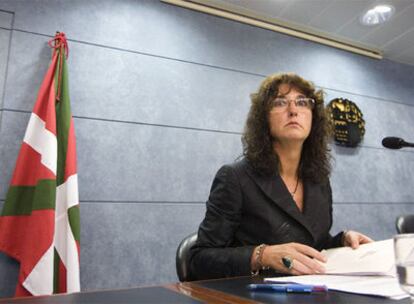 La <b><i>vicelehendakari</b></i> Idoia Zanarruzabeitia, en la rueda de prensa tras el Consejo de Gobierno.