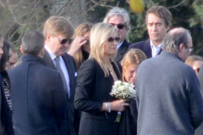 Máxima y Guillermo de Holanda en el funeral de Inés Zorreguieta.