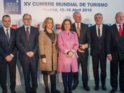 Foto de familia de la presentaci&oacute;n del foro mundial sobre turismo que se celebrar&aacute; en Madrid en abril.