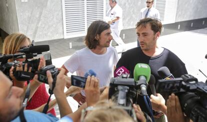 Gelete y Pablo Nieto, en el hospital.