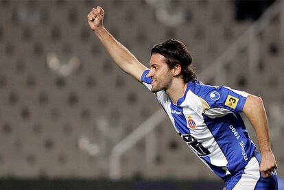 Jarque celebra un gol con el Espanyol.