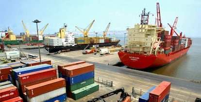 terminal de contenedores del puerto de Lima, en Perú.