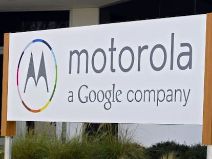Google vende los teléfonos de Motorola a la china Lenovo por 2.130 millones