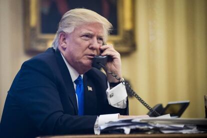 Donald Trump, en una conversación telefónica desde el Despacho Oval.