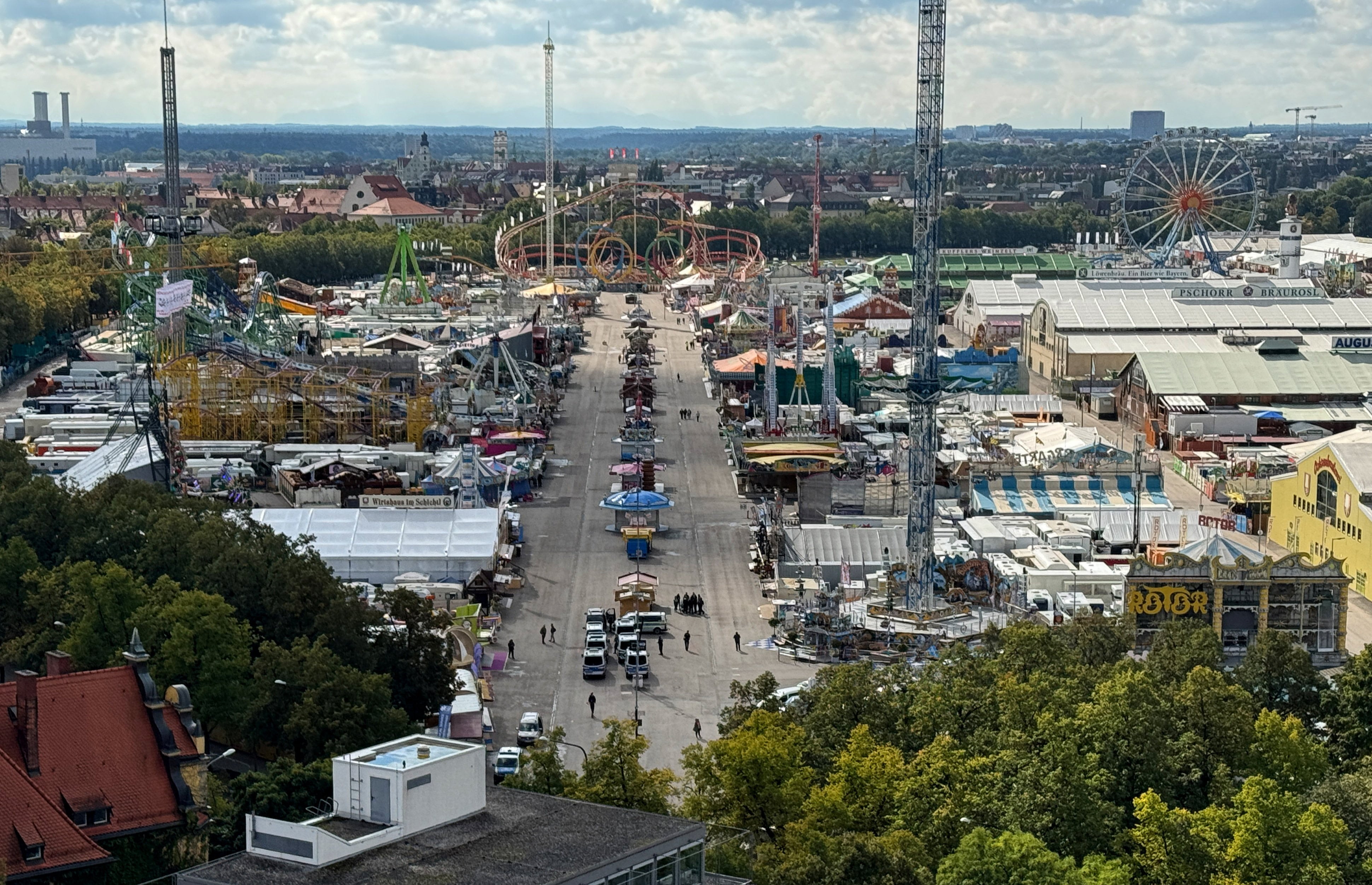 Oktoberfest de Múnich Cierra por Alerta de Explosivos Tras Incendio Fatal en Vivienda