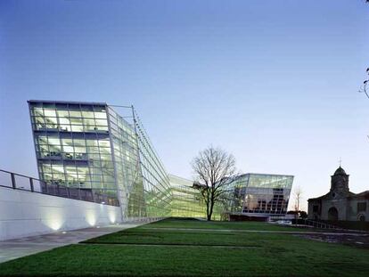 Centro cívico Àras Chill Dara, en el condado irlandés de Kildare, obra de Heneghan Peng junto con Arthur Gibney & Partners.