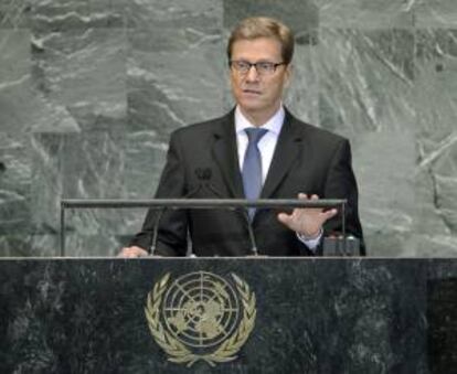 El ministro de Exteriores alemán, Guido Westerwelle, pronuncia un discurso durante la 67 sesión de la Asamblea General de Naciones Unidas celebrada en su sede de Nueva York, EE.UU.
