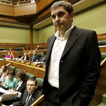 Arnaldo Otegui, en el Parlamento vasco.