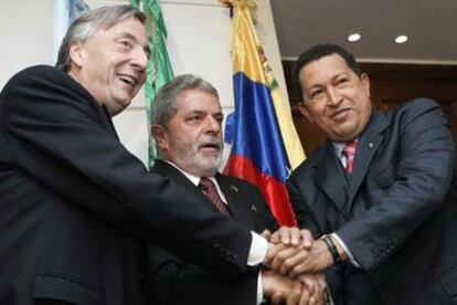 Kirchner, Lula y Chávez, ayer en São Paulo.