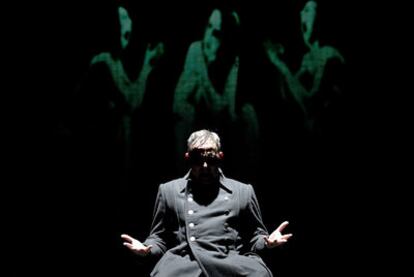 José Tomé en una de sus escenas con las brujas, en los Teatros del Canal.