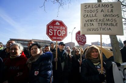 Members of the Stop Evictions platform at a demonstration. 