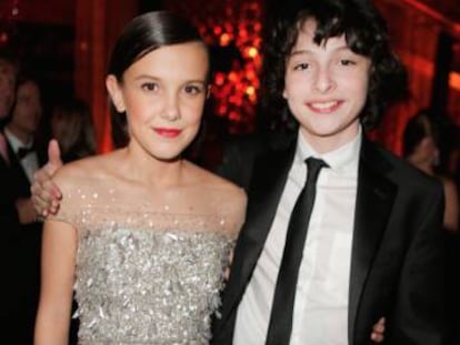 Millie Bobby Brown (Eleven, na s&eacute;rie) e Finn Wolfhard (Mike) numa festa da Netflix em janeiro.
 