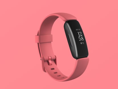 Elegimos la pulsera de actividad Fitbit Inspire 2 con su precio más bajo en Amazon y otros cuatro chollos más de Black Friday.