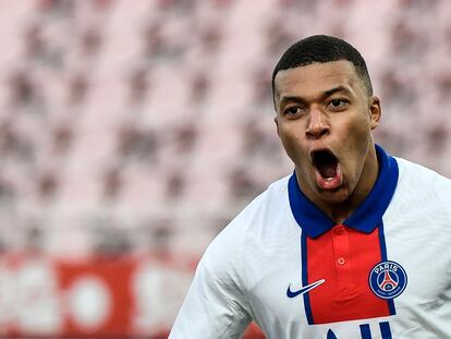 Mbappé celebra un gol del PSG, el pasado sábado en Dijon.