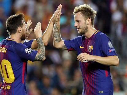 Messi celebra con Rakitic el tercer gol del Barcelona ante el Juventus. 